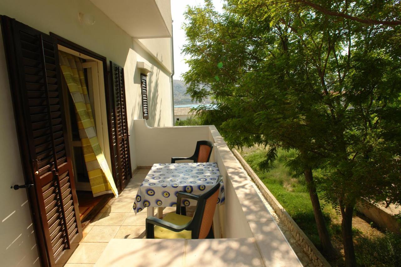 Apartments And Rooms With Parking Space Pag - 13060 Pag Town Exteriér fotografie